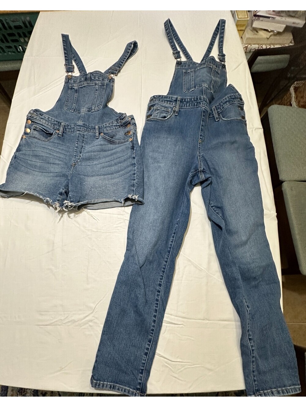 Universal Thread Denim Overalls & Cutoffs Womens Size 8/29R Medium Wash